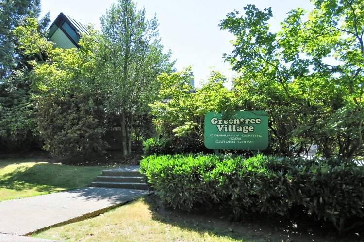 Greentree Village Townhomes for sale