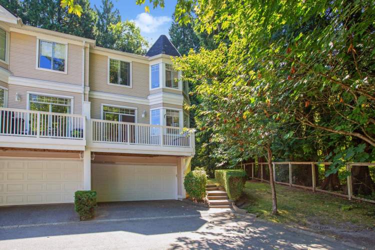 Crest townhouse for Sale